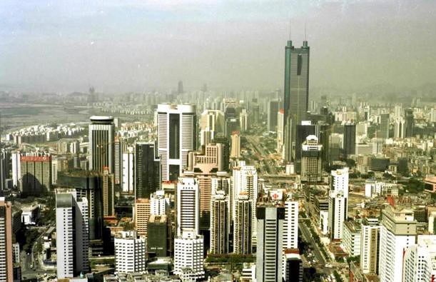 ��2000��8�µ����ھ�����������Ⱥ